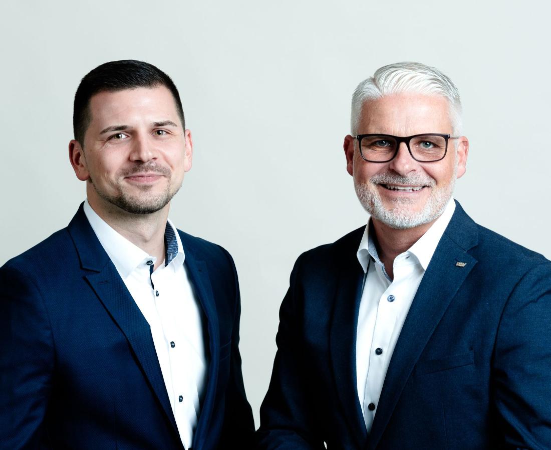 Das Team der R+V Generalagentur David Rosanka e.K. in Viernheim