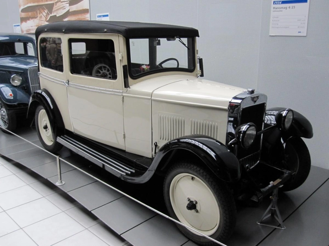 Hanomag 4 23