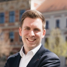 Inhaber_Jonas-Schnellenbach