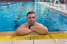 Christian Arndt, Schwimmtrainer im Wasserbecken