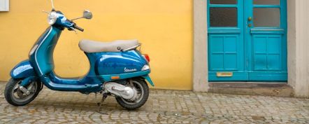 news_022025_danfi-goeth_tuerkise-vespa