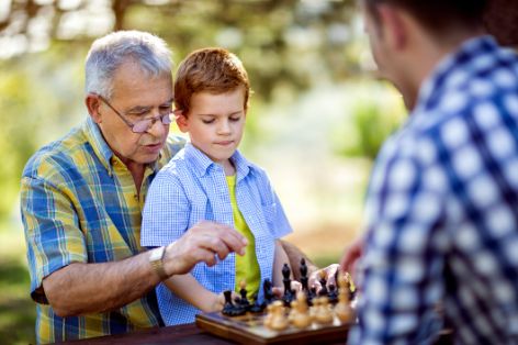 rentenbesteuerung-senior-schachspiel.jpg