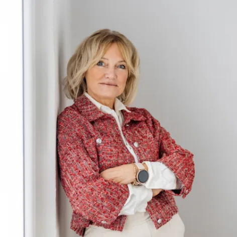 Petra-Reinhardt-XVG870