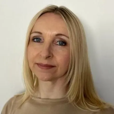 Sandra Hiebel xvg012