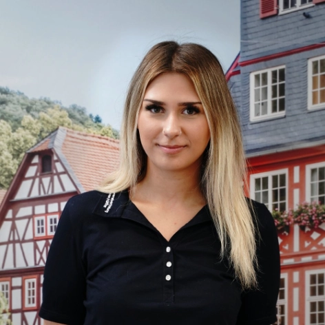 Ansprechpartnerin Tuana Simsek