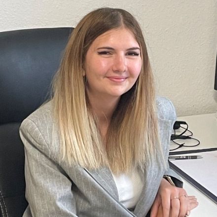 julia-bertram