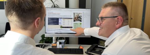 Alexander Leischner im Büro