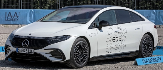 Mercedes EQS