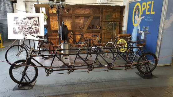 Opel Classic: Fünfsitzer-Tandem