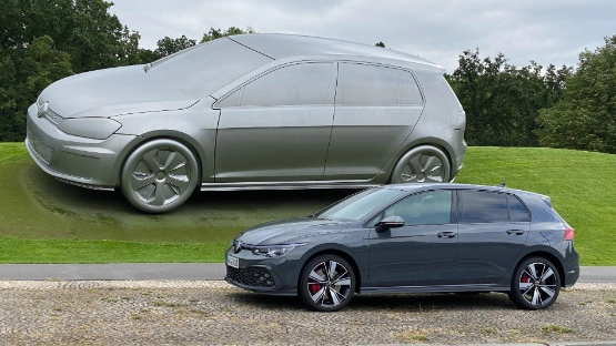 Der neue VW Golf 8 GTE im R+V Drive Check
