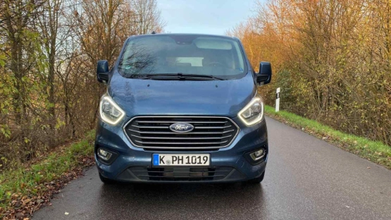 Ford Tourneo Custom PHEV Frontsicht