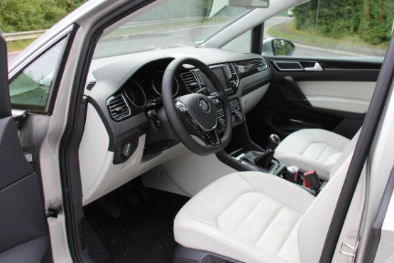 vw-golf-sportsvan-2014-test-fahrbericht-meinung-kritik-jens-stratmann-drive-blog-3