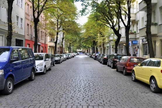 Parkplatz auf der Straße