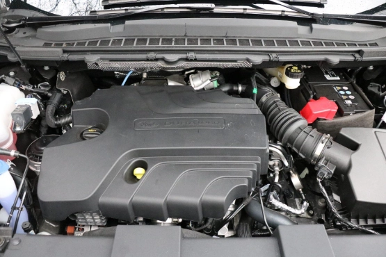 2018 Ford Edge Vignale R+V Drive Check