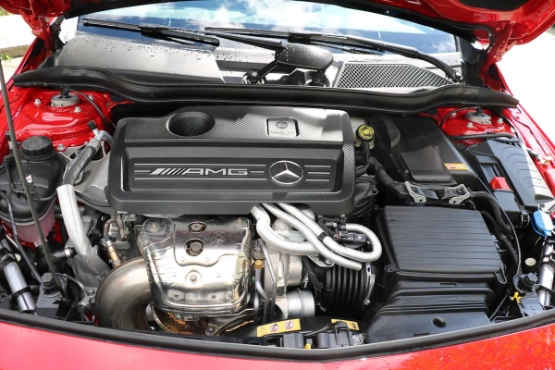 2015-Mercedes-AMG-A45-neue-A-Klasse-Test-Fahrberich-Video-Jens-Stratmann-8