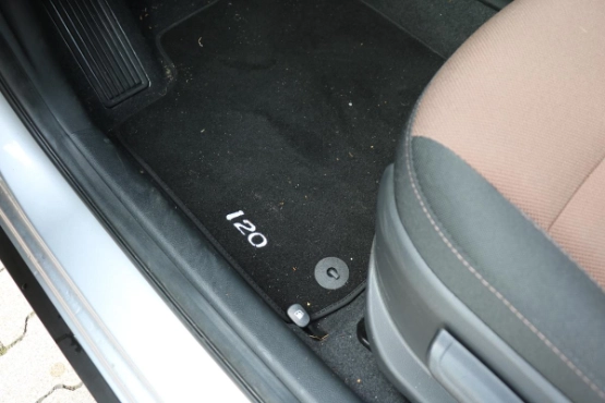 hyundai-i20-active-jens-stratmann-20