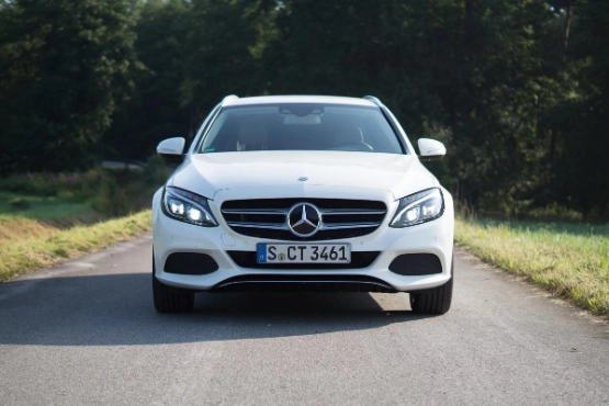 Mercedes-Benz-C-Klasse-C250-T-Modell-2015-1