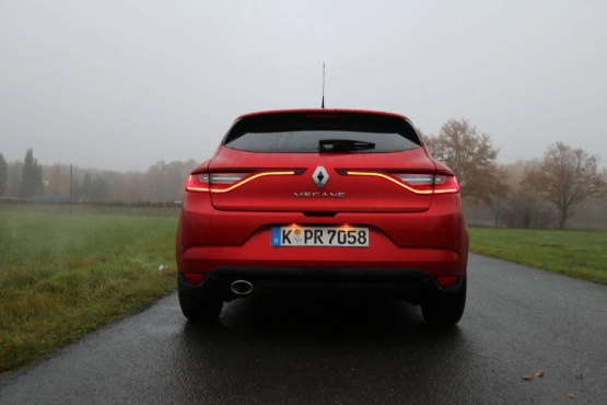 Renault Mégane TCe 140 R+V Drive Check