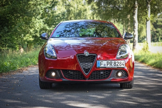 alfa-romeo-giulietta-veloce-jens-stratmann