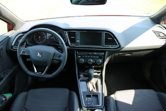 Seat Leon ST TGI Innenraum