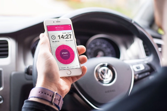 Handyparken mit Easypark-App.