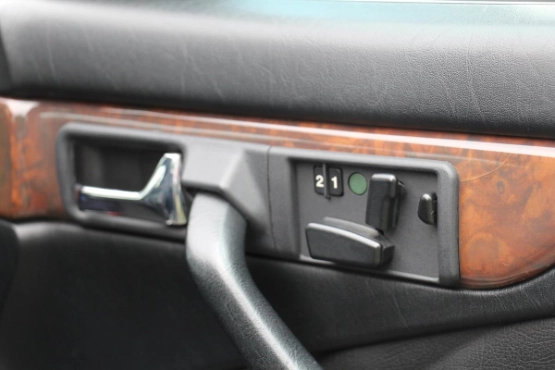 mercedes-benz-560-sec-s-klasse-drive-blog-jens-stratmann-coupe-01-8