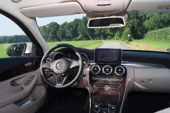 Mercedes-Benz-C-Klasse-C250-T-Modell-2015-8