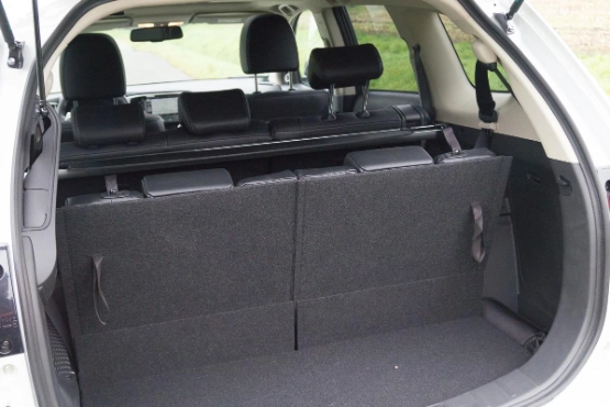 2015-mitsubishi-outlander-2-2-diesel-4wd-test-fahrbericht-jens-stratmann-16