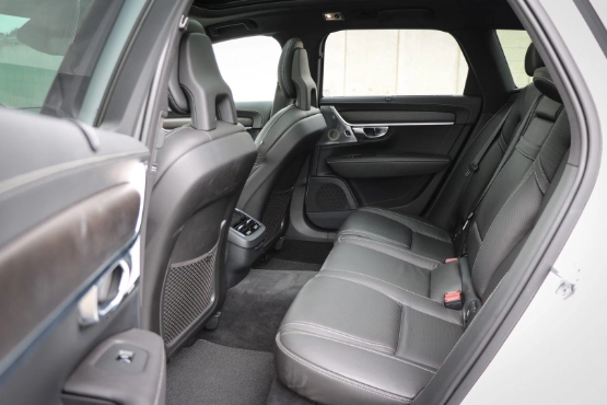 Volvo V90 Cross Country Fond