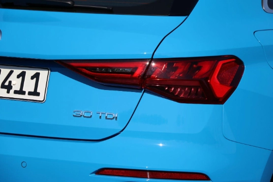 Hinter der Bezeichnung 30 TDI versteckt sich ein 2.0 Liter Diesel! Logisch, oder?