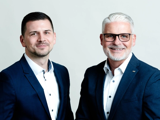 Das Team der R+V Generalagentur David Rosanka e.K. in Viernheim