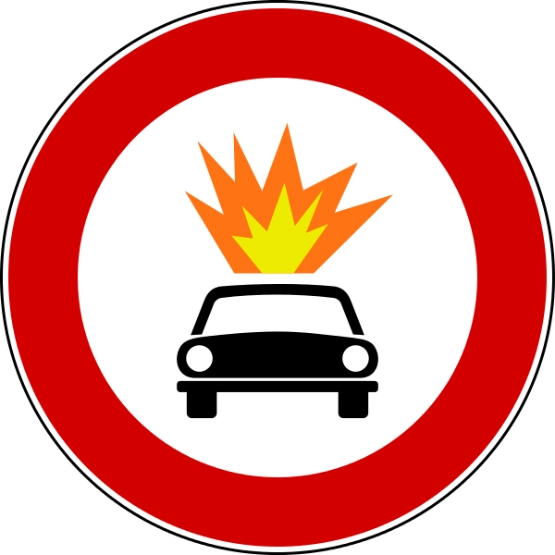 Verkehrsschild Italien Verbot für Kraftfahrzeuge mit Sprengstoff