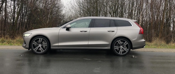 2019 Volvo V60 D4 - Ein schöner Kombi!