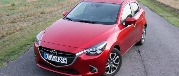 Der 2018 Mazda 2 überzeugt im Fahrbericht