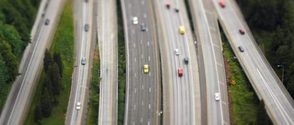 Autobahn aus der Vogelperspektive