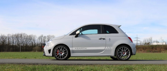 2020 Abarth 595 Test