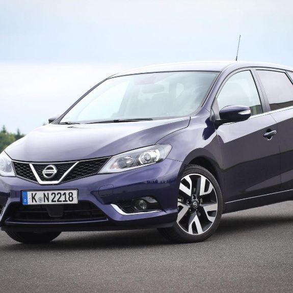 R+V: Nissan Pulsar Front-Design