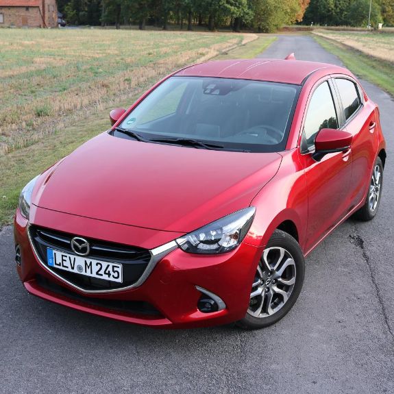 Der 2018 Mazda 2 überzeugt im Fahrbericht