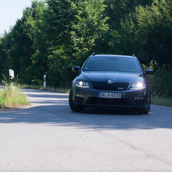 2015-Skoda-Octavica-RS-Combi-Fahrbericht-Kombi-Test-Jens-Stratmann-17.jpg