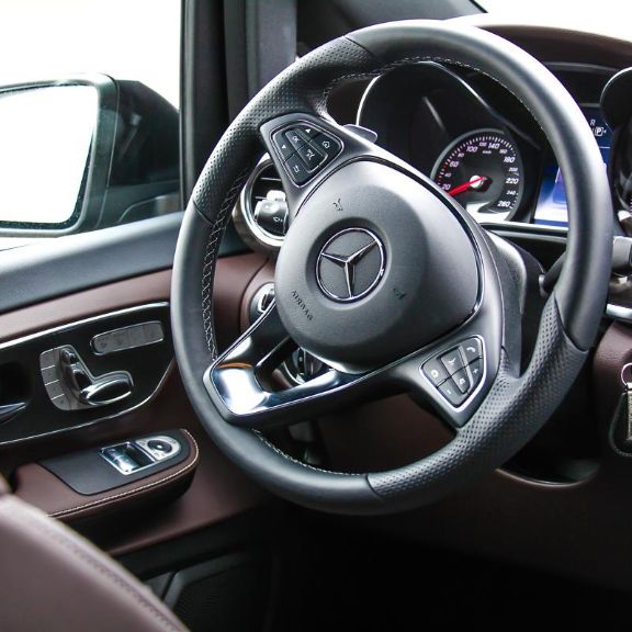 Mercedes-Benz-V-Klasse-1