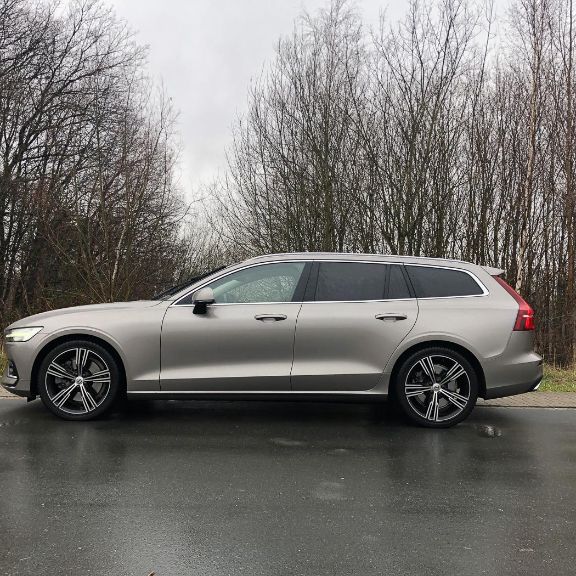 2019 Volvo V60 D4 - Ein schöner Kombi!