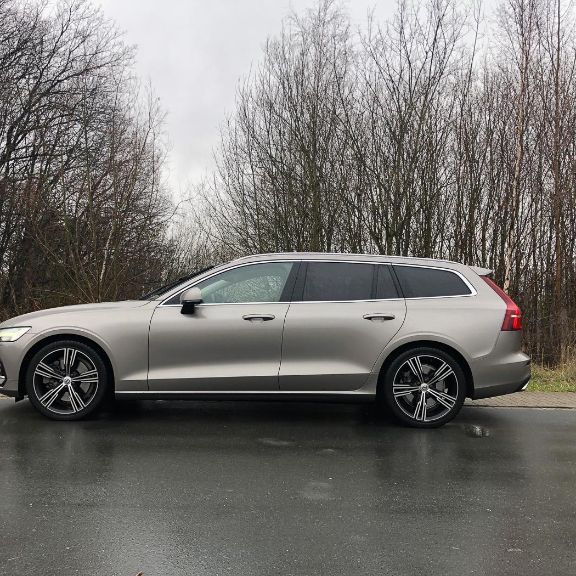 2019 Volvo V60 D4 2019 Volvo V60 D4 - Ein schöner Kombi!