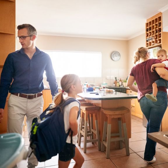 altersvorsorge-frauen-familie-hektik.jpg