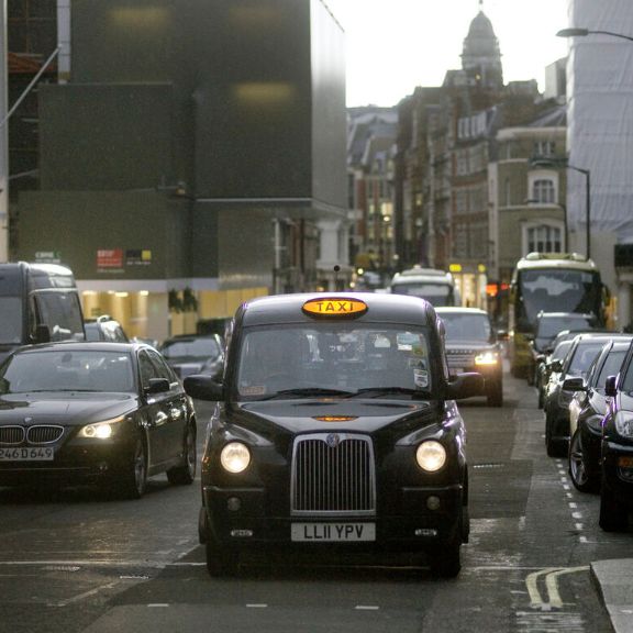 Linksverkehr Autos in England.