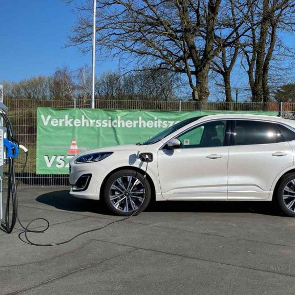 2020 Ford Kuga PHEV – Plug-in-Hybrid – Fahrbericht | Test | Review Ford Kuga PHEV im Drive Check