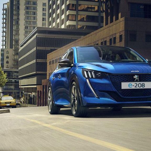 Kleine E-Autos mit höchster Reichweite Peugeot e-208