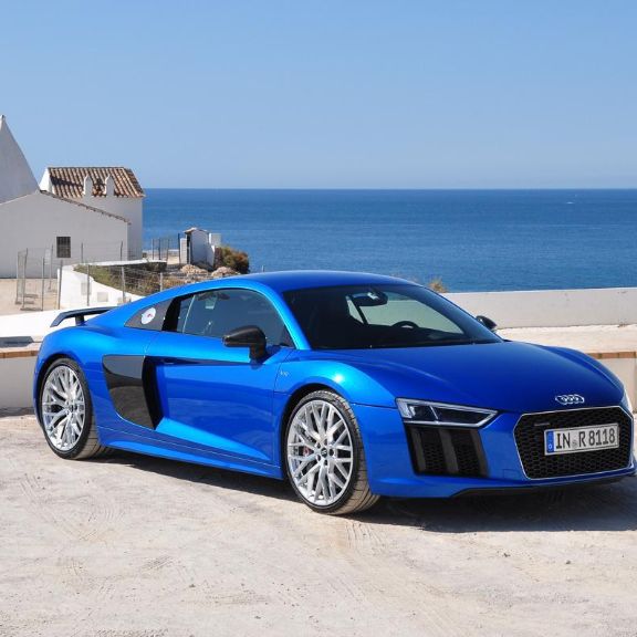 Audi R8 V10 2015 2015-Audi-R8-5-2-V10-plus-610PS-Fahrbericht-Moritz-Nolte-1.jpg