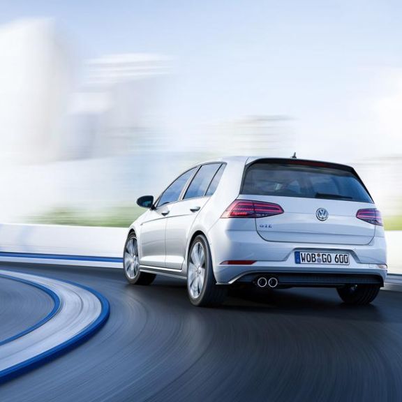 Das ist der neue VW Golf – Das Facelift 2017! vw-golf-7-gte-facelift-2017-fotos-informationen-technische-daten-8