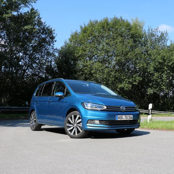 2015-VW-Touran-TDI-Fahrbericht-Test-Kritik-jens-stratmann-2.jpg