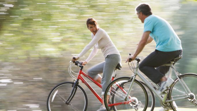 fahrrad-fahren-paar-gelenke.jpg